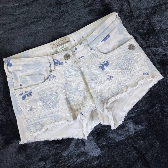 Boho Maison Scotch Acapulco embroidered raw hem denim shorts - Picture 1 of 9